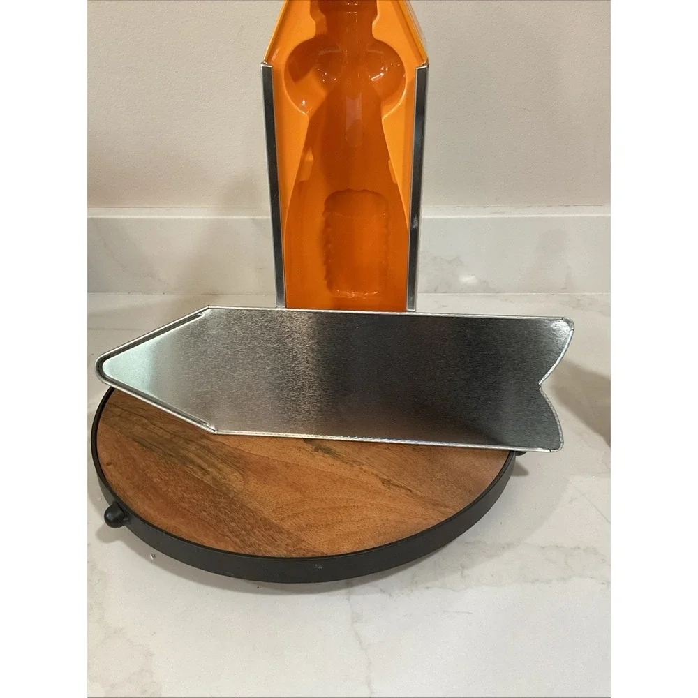Limited Edition VEUVE CLICQUOT Destination ROME Arrow Presentation Box Tin Empty